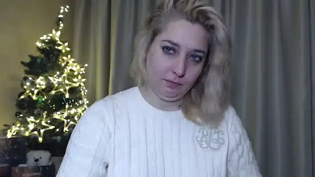 Snapshot of sweetpussy13 chatting on December 31, 6:48 am sweetpussy13 online show from December 31, 6:48 am