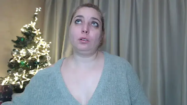 Snapshot of sweetpussy13 chatting on January 3, 7:06 am sweetpussy13 online show from January 3, 7:06 am