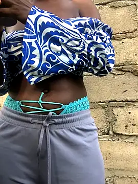 Snapshot of KISAKYEFAITH21 chatting on December 14, 5:13 am KISAKYEFAITH21 online show from December 14, 5:13 am