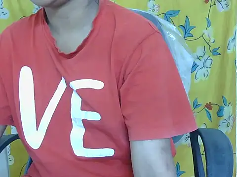 Snapshot of Cristina_love69 chatting on March 19, 5:44 am Cristina love69 online show from March 19, 5:44 am