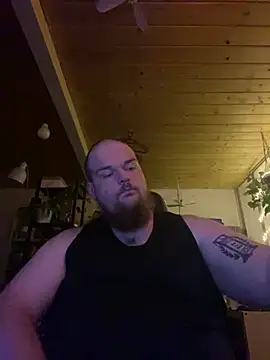 Snapshot of YoursxTruly chatting on December 17, 10:16 pm YoursxTruly online show from December 17, 10:16 pm