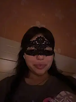 SilkyMira online show from March 21, 8:34 pm