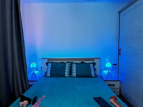 Snapshot of MistressKarla1 chatting on December 14, 12:21 pm MistressKarla1 online show from December 14, 12:21 pm