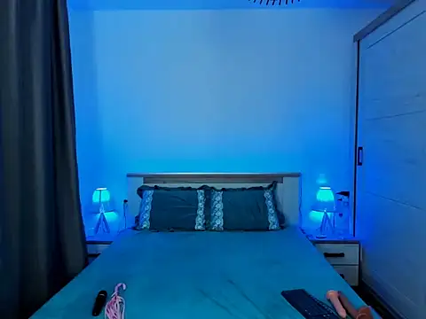 MistressKarla1 online show from December 15, 9:19 pm