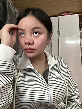 leo-kitty online show from February 15, 6:32 am