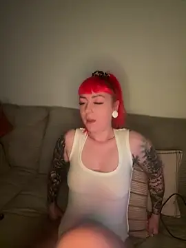 Snapshot of ScarletVixenLive chatting on April 18, 9:59 pm ScarletVixenLive online show from April 18, 9:59 pm