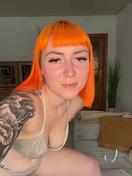 Snapshot of ScarletVixenLive chatting on June 20, 12:52 pm ScarletVixenLive online show from June 20, 12:52 pm