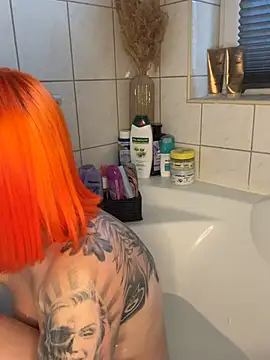 Snapshot of ScarletVixenLive chatting on July 1, 1:02 pm ScarletVixenLive online show from July 1, 1:02 pm