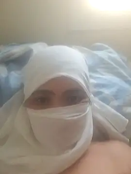 Snapshot of katiyvy chatting on December 18, 4:46 pm katiyvy online show from December 18, 4:46 pm