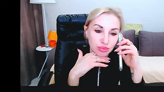 Snapshot of Hanna--Sweet chatting on April 26, 10:46 am Hanna--Sweet online show from April 26, 10:46 am