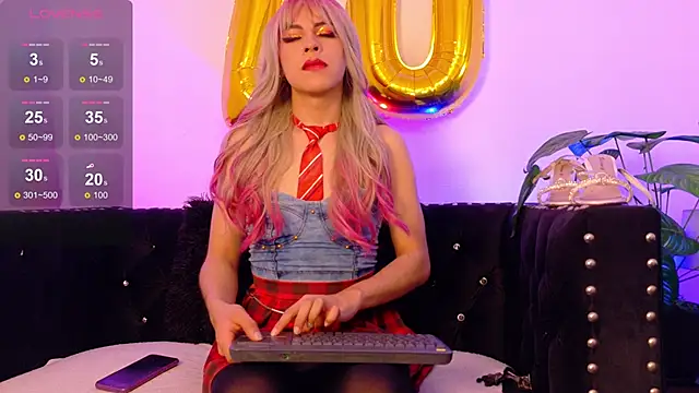 Snapshot of Milow_Russo_ chatting on January 8, 6:32 pm Milow Russo online show from January 8, 6:32 pm