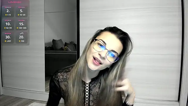 SweetViperr online show from January 15, 8:12 pm