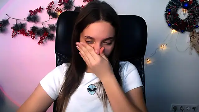 ElissXw online show from December 14, 8:52 am