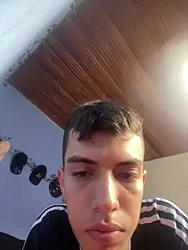 Juan Gomezz26 online show from March 18, 8:12 pm