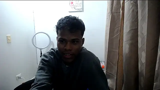 black men9 online show from December 20, 5:03 am