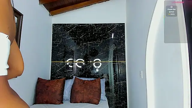 keyla knowles online show from March 16, 10:14 pm