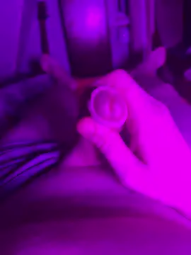 Snapshot of rrtbur chatting on April 5, 6:27 pm rrtbur online show from April 5, 6:27 pm