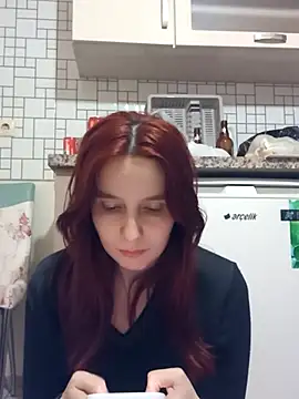 Snapshot of Atwsliiikizilll chatting on February 24, 10:13 am Atwsliiikizilll online show from February 24, 10:13 am