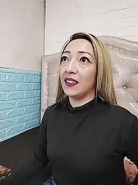 DanaMontana online show from February 3, 12:32 pm