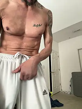 Snapshot of faces818 chatting on March 23, 5:06 pm faces818 online show from March 23, 5:06 pm