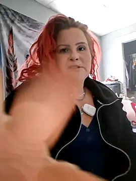 Snapshot of Goddessalizeee chatting on December 21, 7:10 pm Goddessalizeee online show from December 21, 7:10 pm