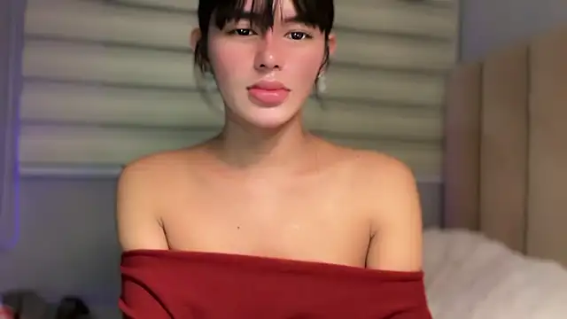 Snapshot of Annedee_ chatting on December 15, 8:29 am Annedee online show from December 15, 8:29 am