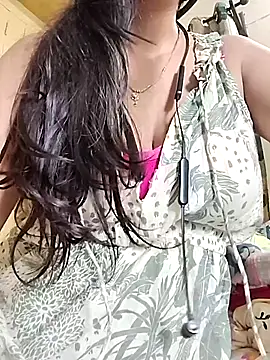 Queen 089 online show from June 12, 8:57 am