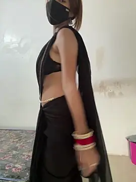 Snapshot of hot_queen78 chatting on March 18, 5:43 am hot queen78 online show from March 18, 5:43 am