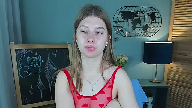 Snapshot of katymeaw chatting on May 11, 1:33 am katymeaw online show from May 11, 1:33 am