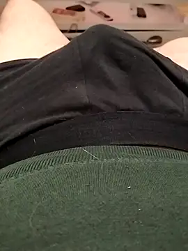 Snapshot of pj_pm90 chatting on February 27, 8:58 am pj pm90 online show from February 27, 8:58 am