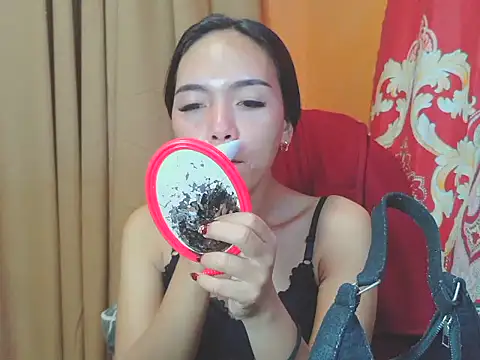 Snapshot of ur_lovelyjessy chatting on May 18, 7:20 pm ur lovelyjessy online show from May 18, 7:20 pm