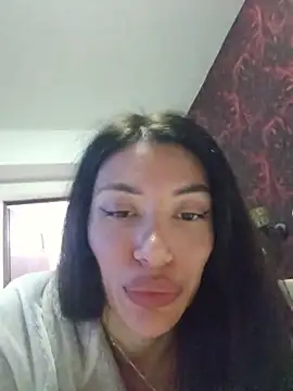Leena C online show from June 16, 9:28 pm