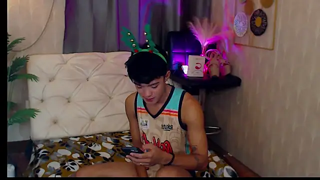 robin hotcummerx online show from December 15, 5:34 am