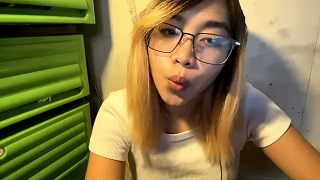 LenoraFrailey online show from January 9, 4:37 am