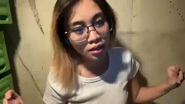 LenoraFrailey online show from January 11, 12:32 pm