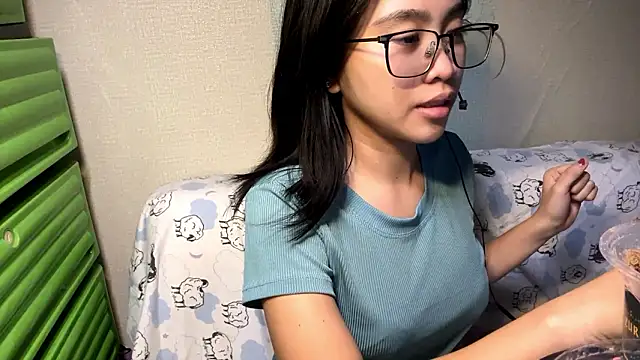 LenoraFrailey online show from February 4, 1:50 pm