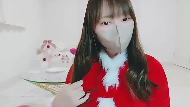 yuyuchan   online show from December 22, 11:07 am