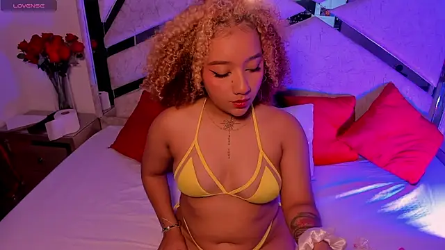 Starlights online show from January 17, 1:49 pm