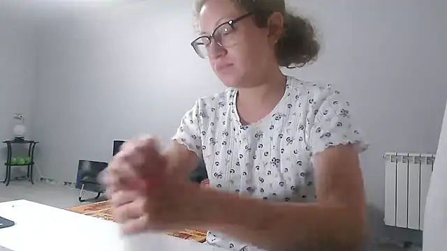 Alice newhome online show from July 12, 8:22 pm