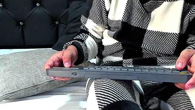 NathanBrookhs online show from December 21, 9:22 pm