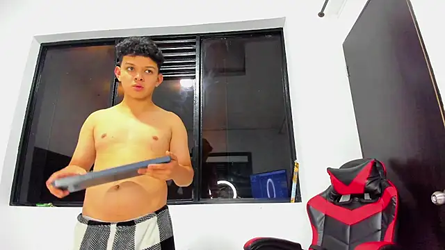 NathanBrookhs online show from January 13, 3:45 am