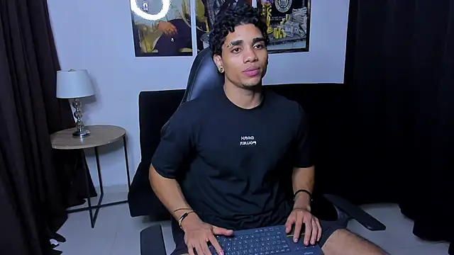 Dustyn Michelle1 online show from February 28, 4:46 am