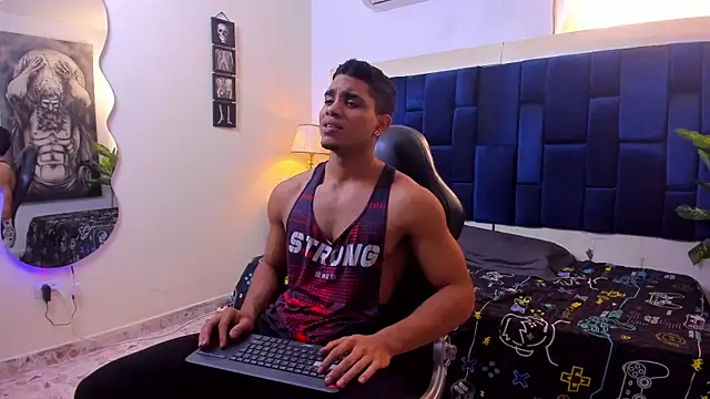Dustyn Michelle1 online show from May 23, 2:21 pm
