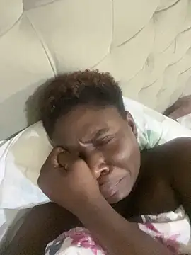 melaninpoppop online show from December 19, 1:01 am