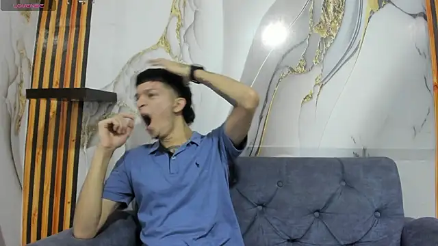 Straight Guy22 online show from February 10, 4:16 am