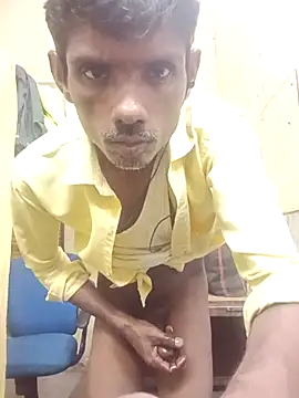 Akash32y online show from December 13, 7:53 pm