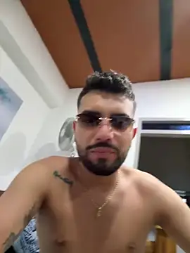 Snapshot of jamess_0 chatting on March 31, 12:12 am jamess 0 online show from March 31, 12:12 am