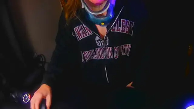 GoodGirlKelly online show from July 15, 7:13 am