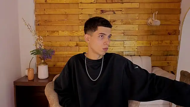 prettyboyy 13 online show from January 13, 8:25 pm