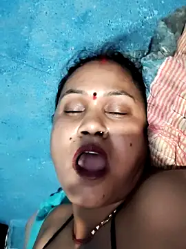 Akanksha soni online show from June 4, 9:10 pm